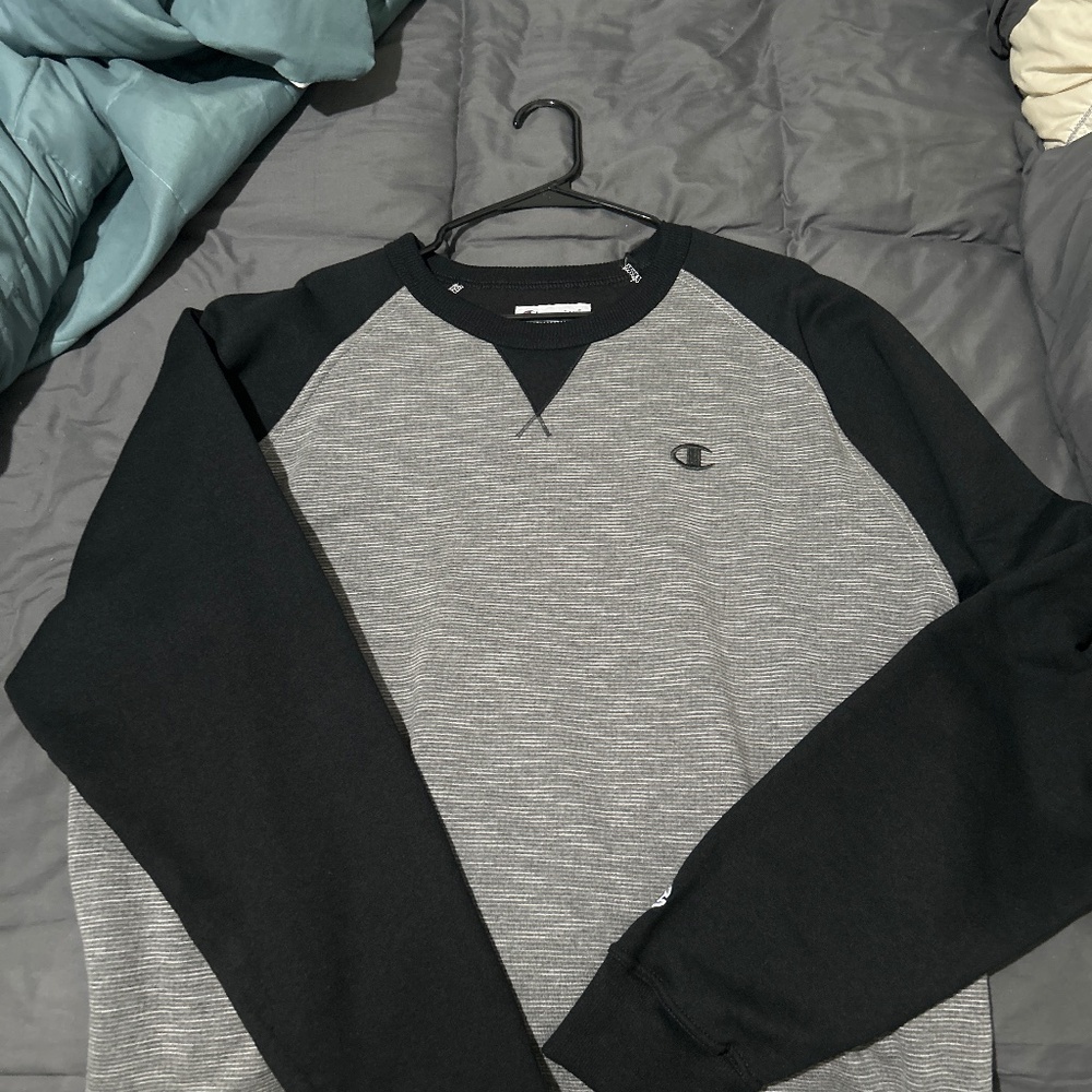 Men’s Champion raglan Sweatshirt XL